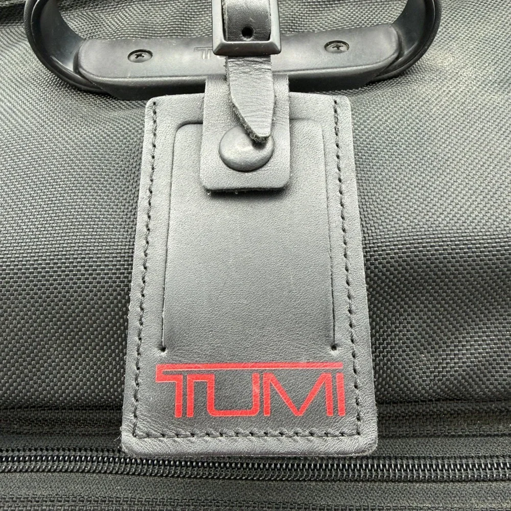 Preowned Tumi Made in USA Black 18